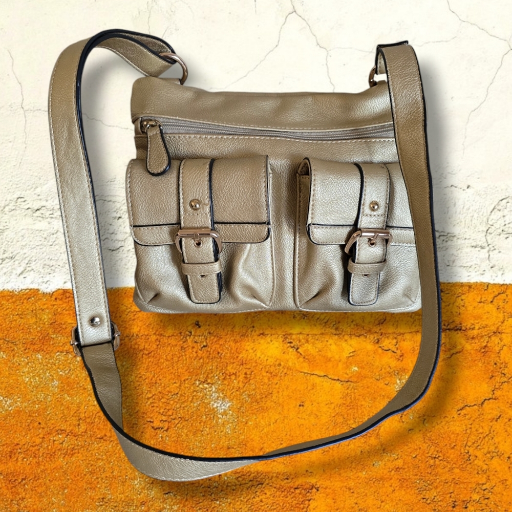 NATURALIZER Women's Metallic Gold Vegan Leather Crossbody Bag Small